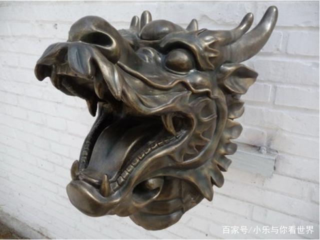 圓明園龍首現(xiàn)身法國(guó)，2400萬(wàn)被華人買下，真假難辨。